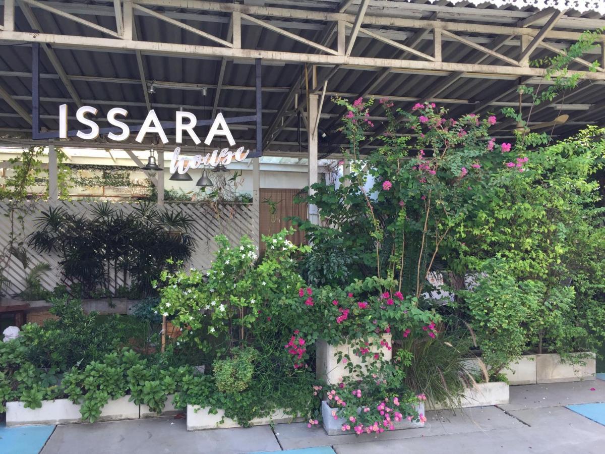 Issara House Bangkok Hotell Exteriör bild